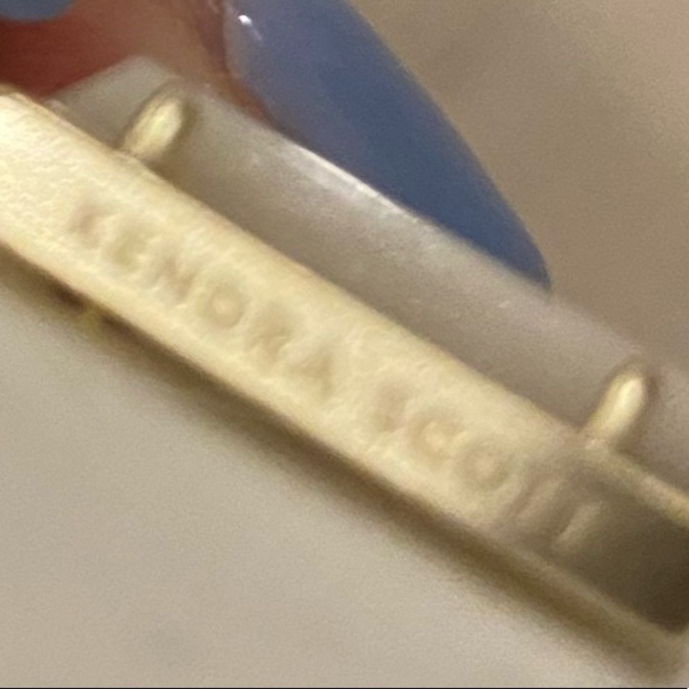 Kendra Scott  ‘Lady’ Earring Gold/MOP - Picture 5 of 5